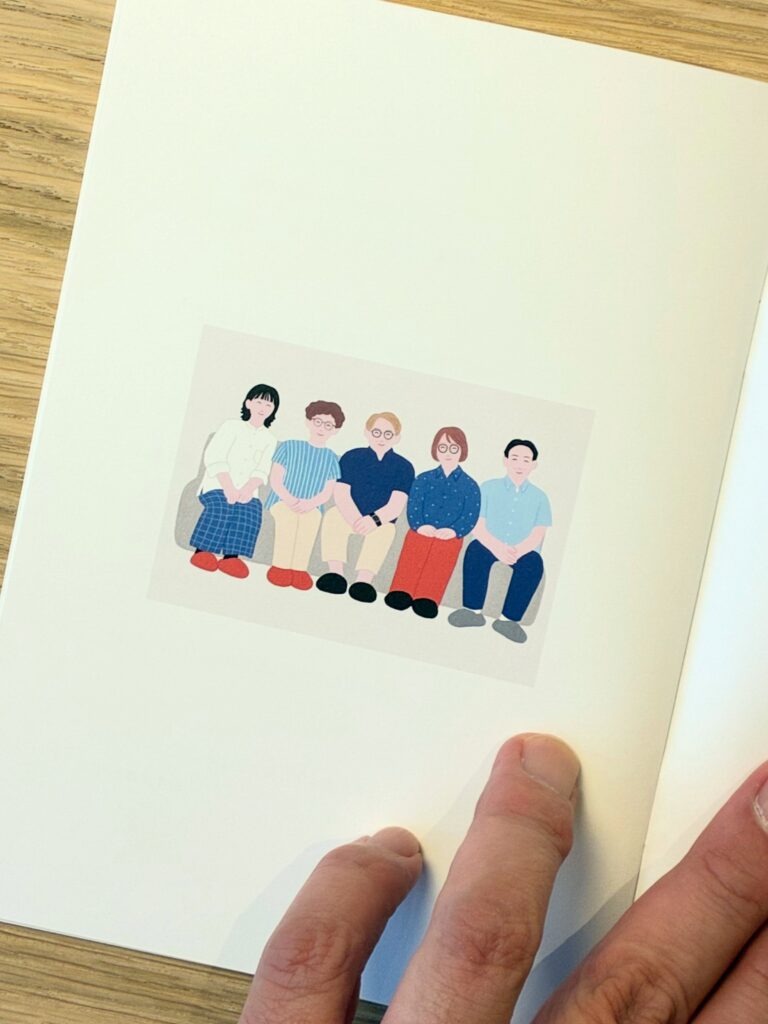 「暮らしかたを整える」を紹介するブランドブックの中面